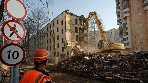 В Госдуме предложили расселять аварийные дома по ипотеке
