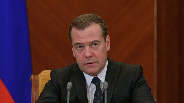 Медведев: военная ипотека должна работать как часы