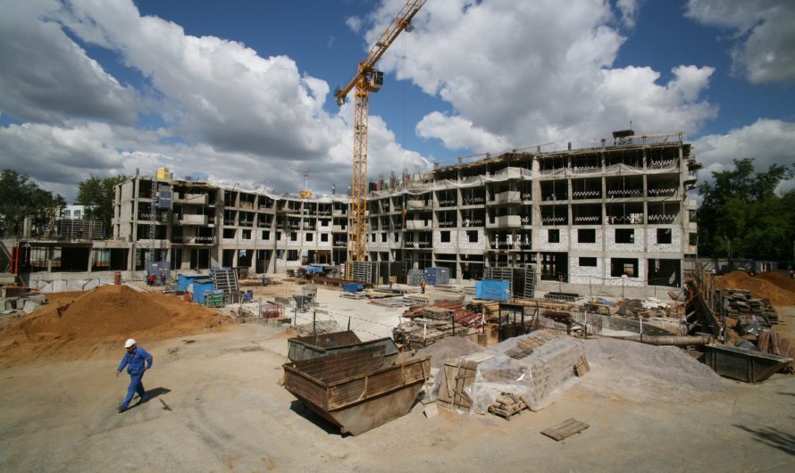Власти Москвы прорабатывают 40 новых площадок по реновации