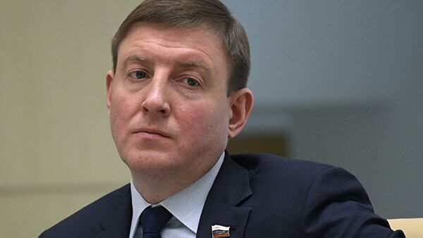 ЕР хочет дать некоторым медикам право приватизировать служебное жилье